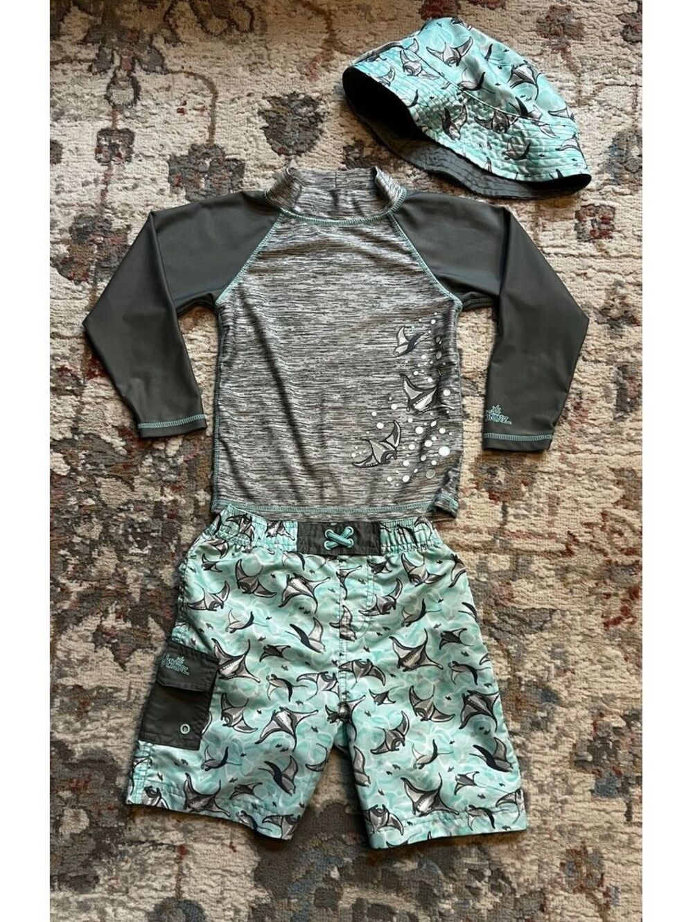 UV Skinz Boys UPF 50+ 3 Piece Shark Swim Set Rash Guard Shorts Hat Size 6